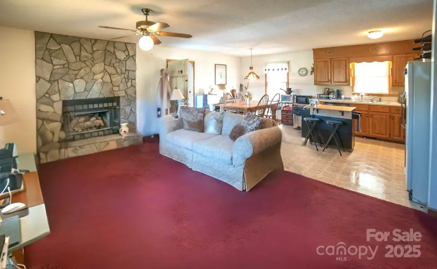 4186 Horseshoe Bend Road, Hudson, NC 28638 - Image #3