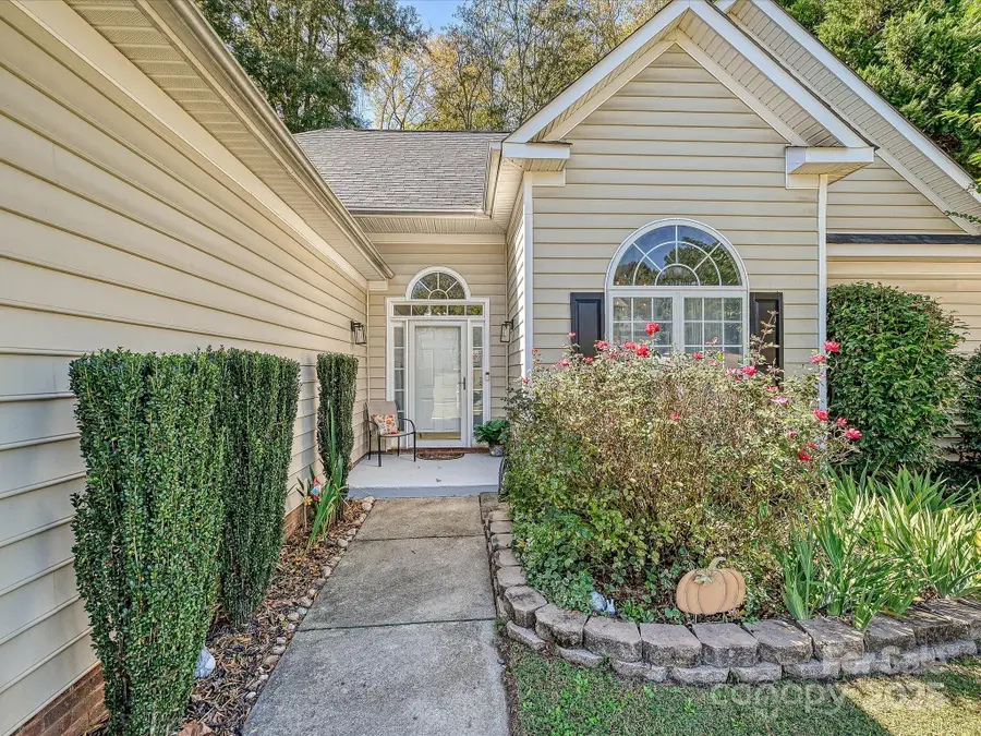 2812 Huckleberry Hill Drive, Fort Mill, SC 29715 - Image #3