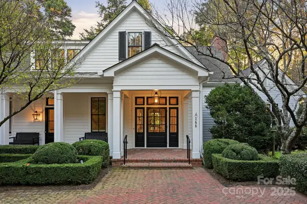 166 Iron Gate Circle, Mooresville, NC 28117