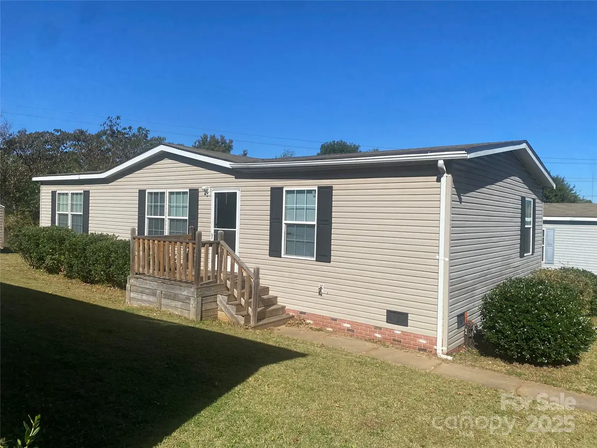 7445 Grandview Ridge Drive, Charlotte, NC 28215 - Image #1