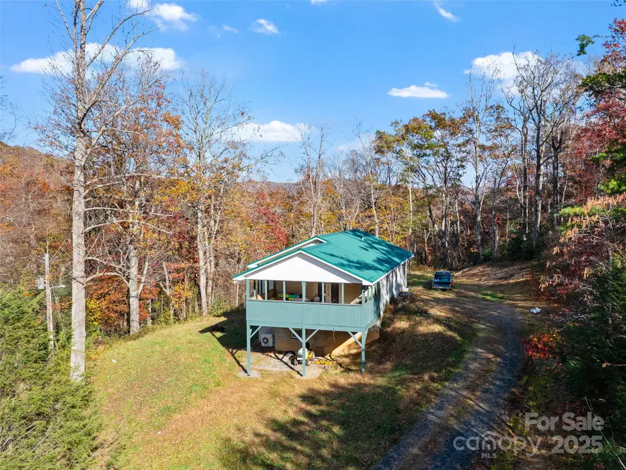 219 Raven Rock Lane, Burnsville, NC 28714 - Image #3