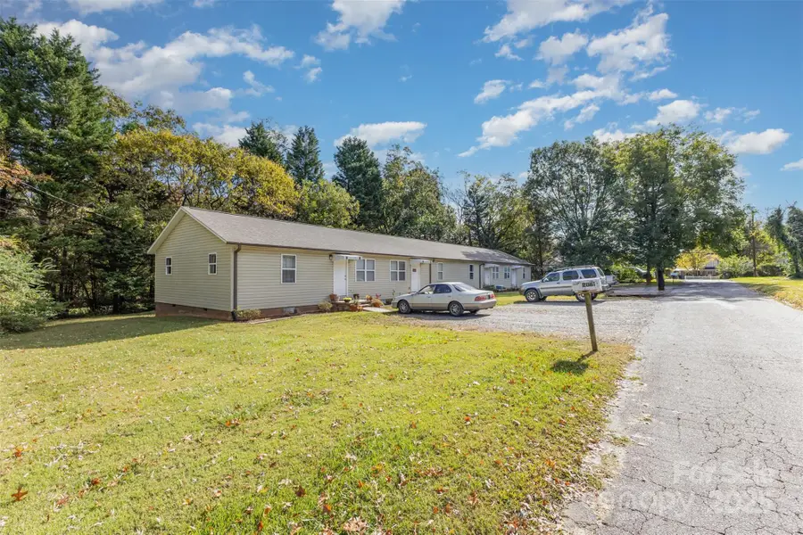 2075 N Whisnant Avenue, Newton, NC 28658 - Image #2