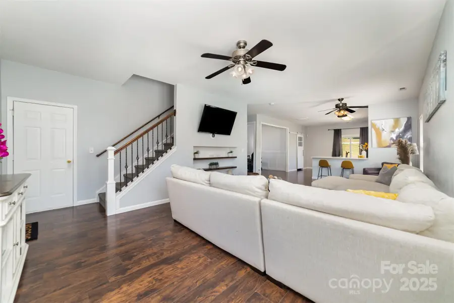 3407 Charterhall Lane, Charlotte, NC 28215 - Image #3