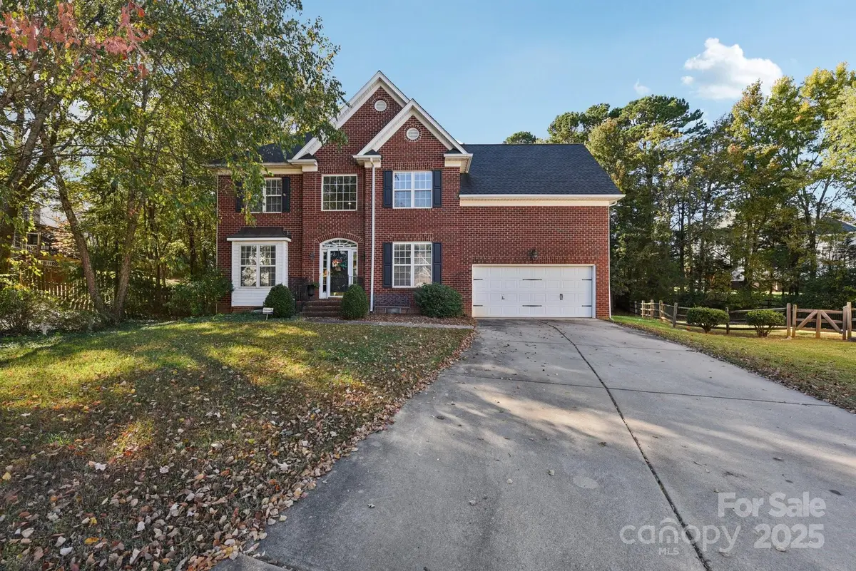 11015 Wilburn Park Court, Charlotte, NC 28262 - Image #1