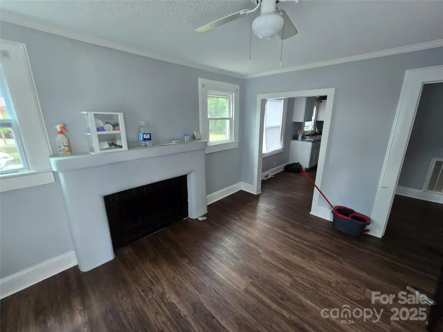 158 Spencer Avenue Nw, Concord, NC 28025 - Image #2