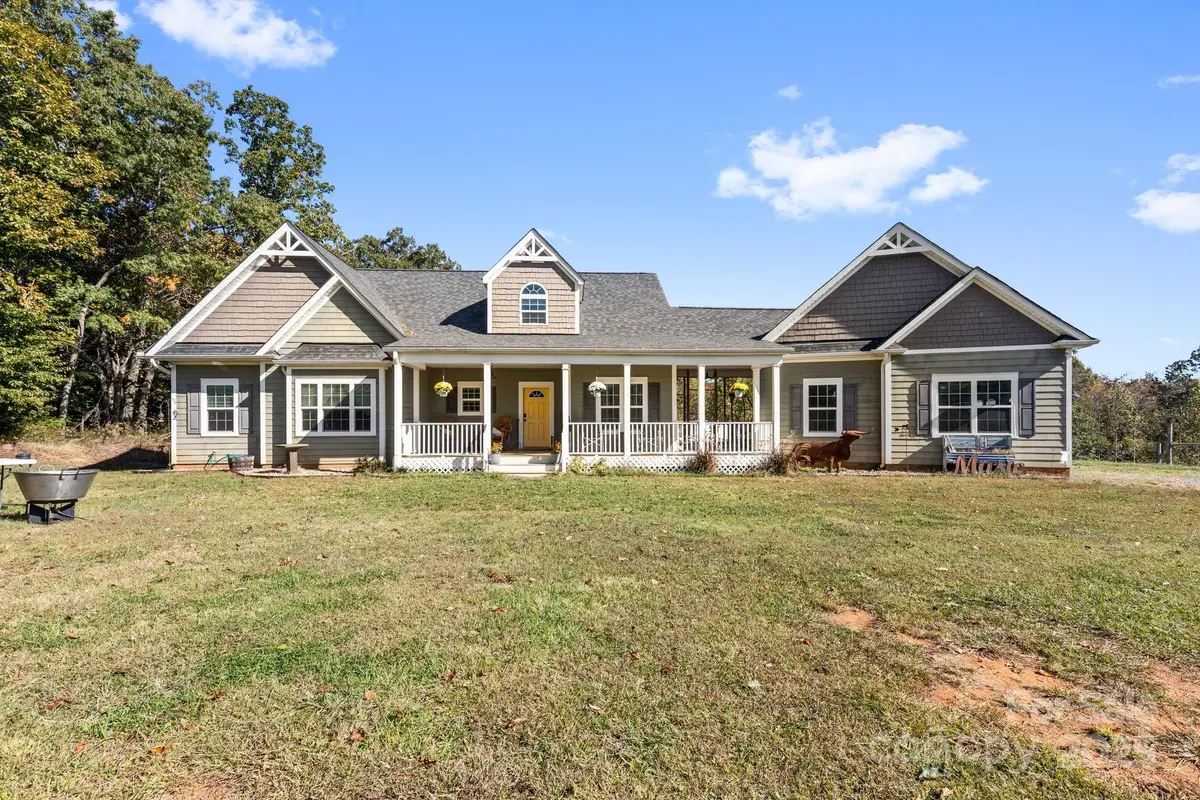 306 Mountain View Road, Statesville, NC 28625 - Image #1