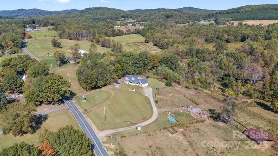 306 Mountain View Road, Statesville, NC 28625 - Image #3