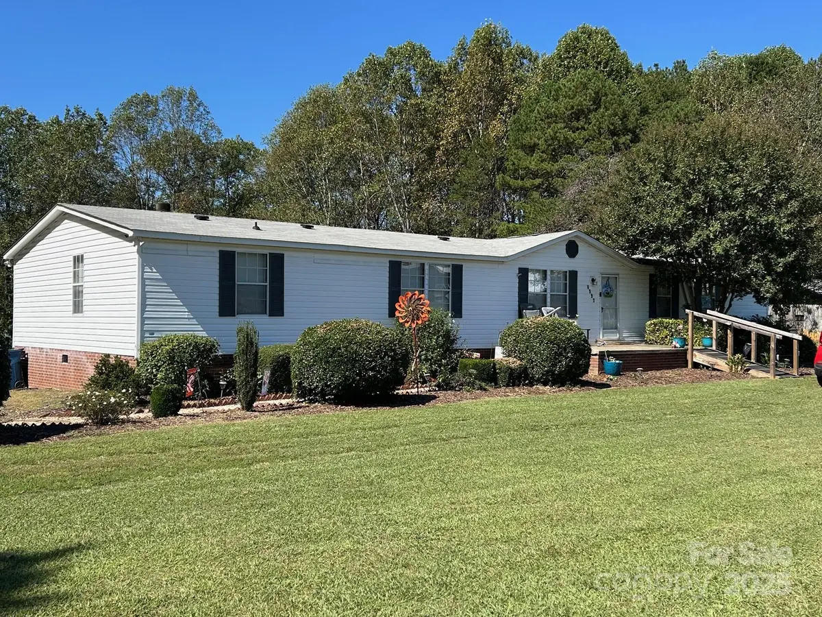 4591 Deal Road, Claremont, NC 28610 - Image #1