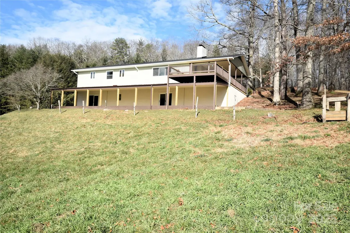 316 Messer Road, Waynesville, NC 28786 - Image #1