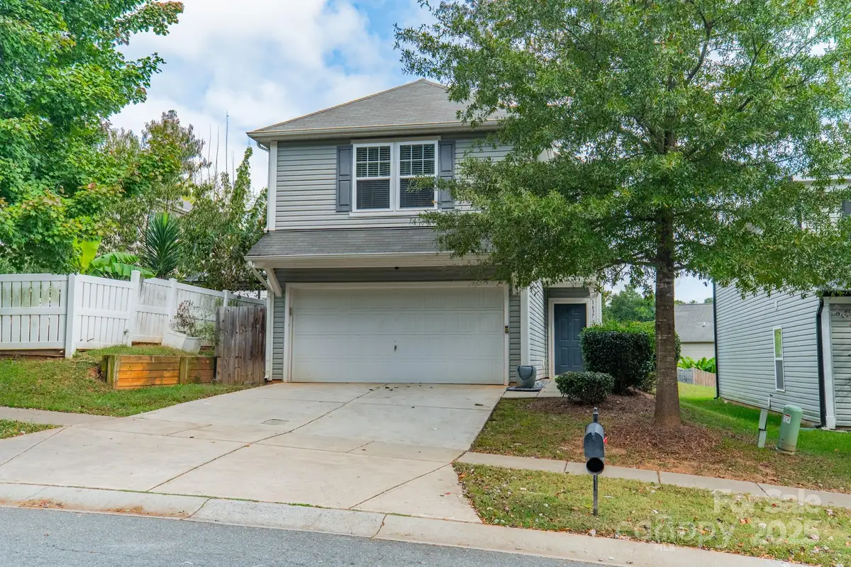 1637 Jakobson Drive, Charlotte, NC 28215 - Image #1