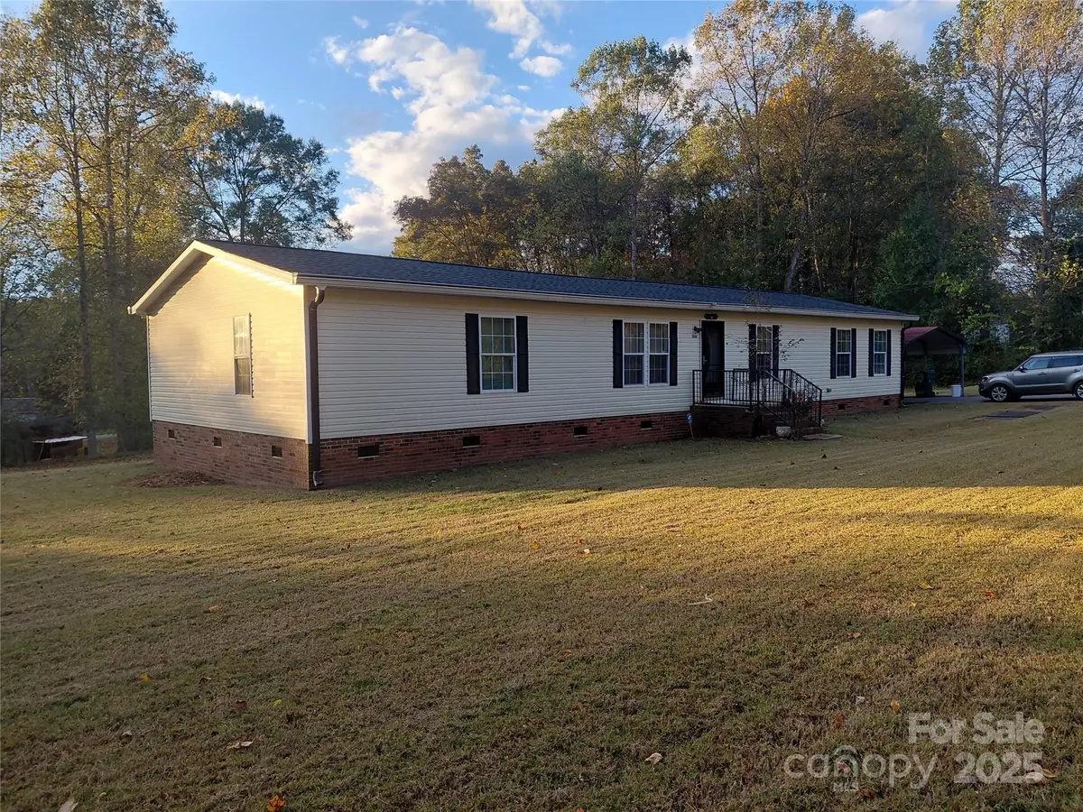 1900 Shady Lane, Newton, NC 28658 - Image #1
