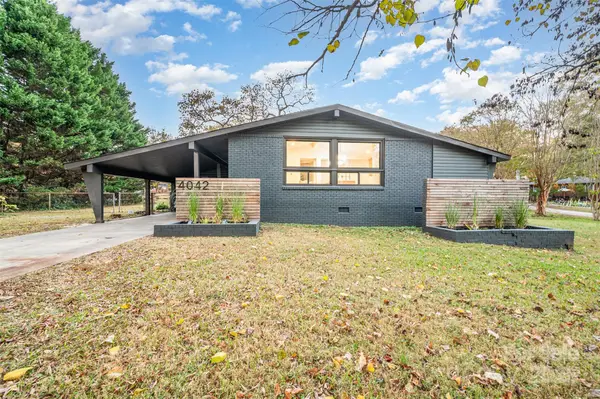 4042 Whipple Place, Charlotte, NC 28215