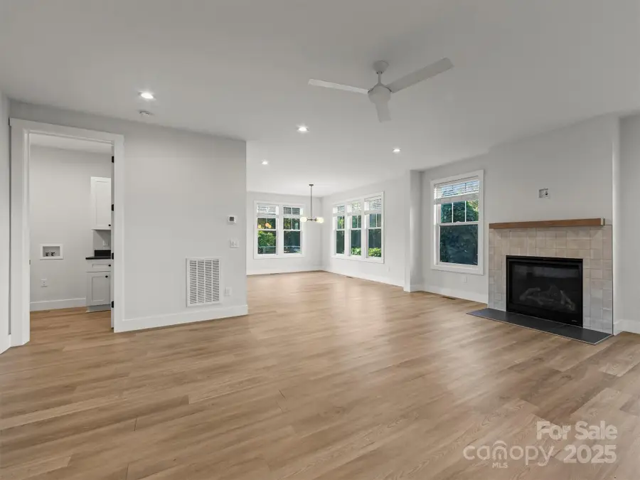 122 Hazel Mill Road, Asheville, NC 28806 - Image #3