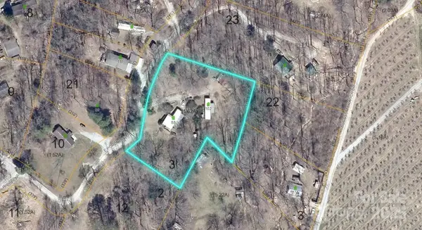 88 E Poplar Drive, Hendersonville, NC 28792