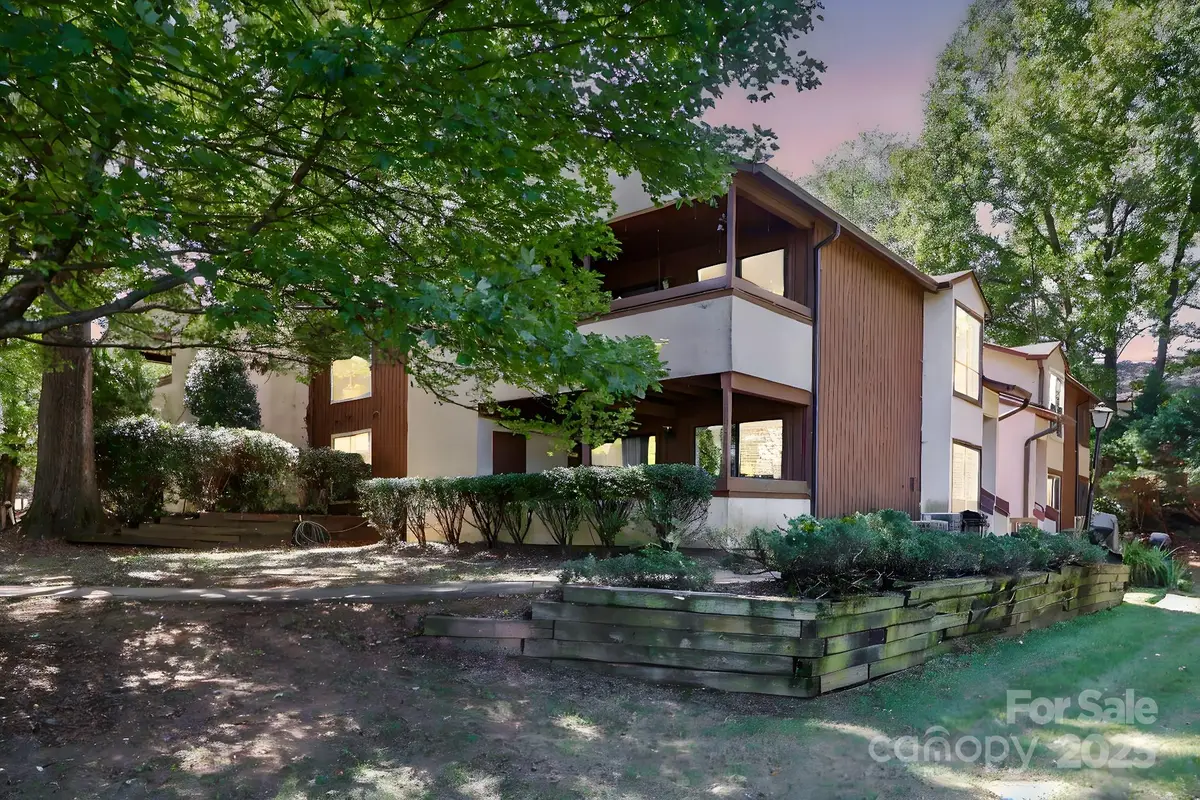 5719 Dockside Drive, Charlotte, NC 28227 - Image #1