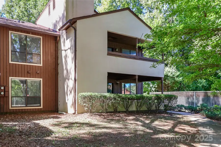 5719 Dockside Drive, Charlotte, NC 28227 - Image #3