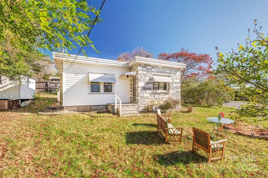 32 Merion Drive, Asheville, NC 28806 - Image #2