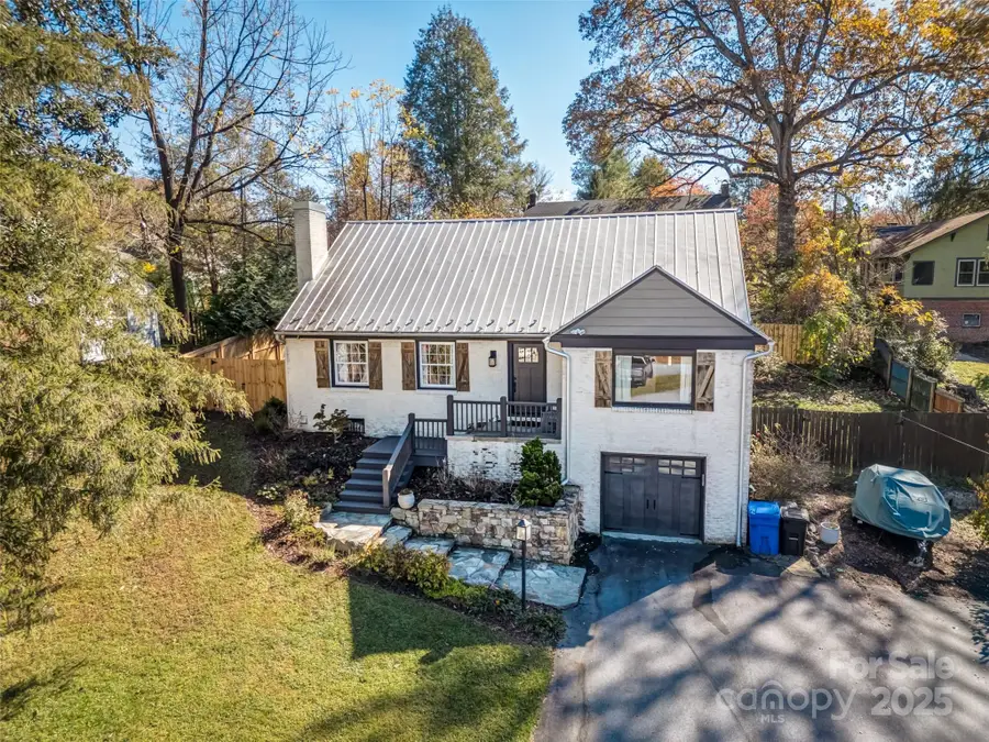 140 Lakeview Avenue, Brevard, NC 28712 - Image #2