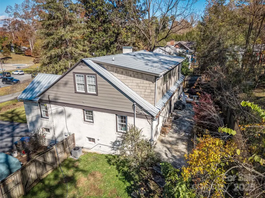 140 Lakeview Avenue, Brevard, NC 28712 - Image #3