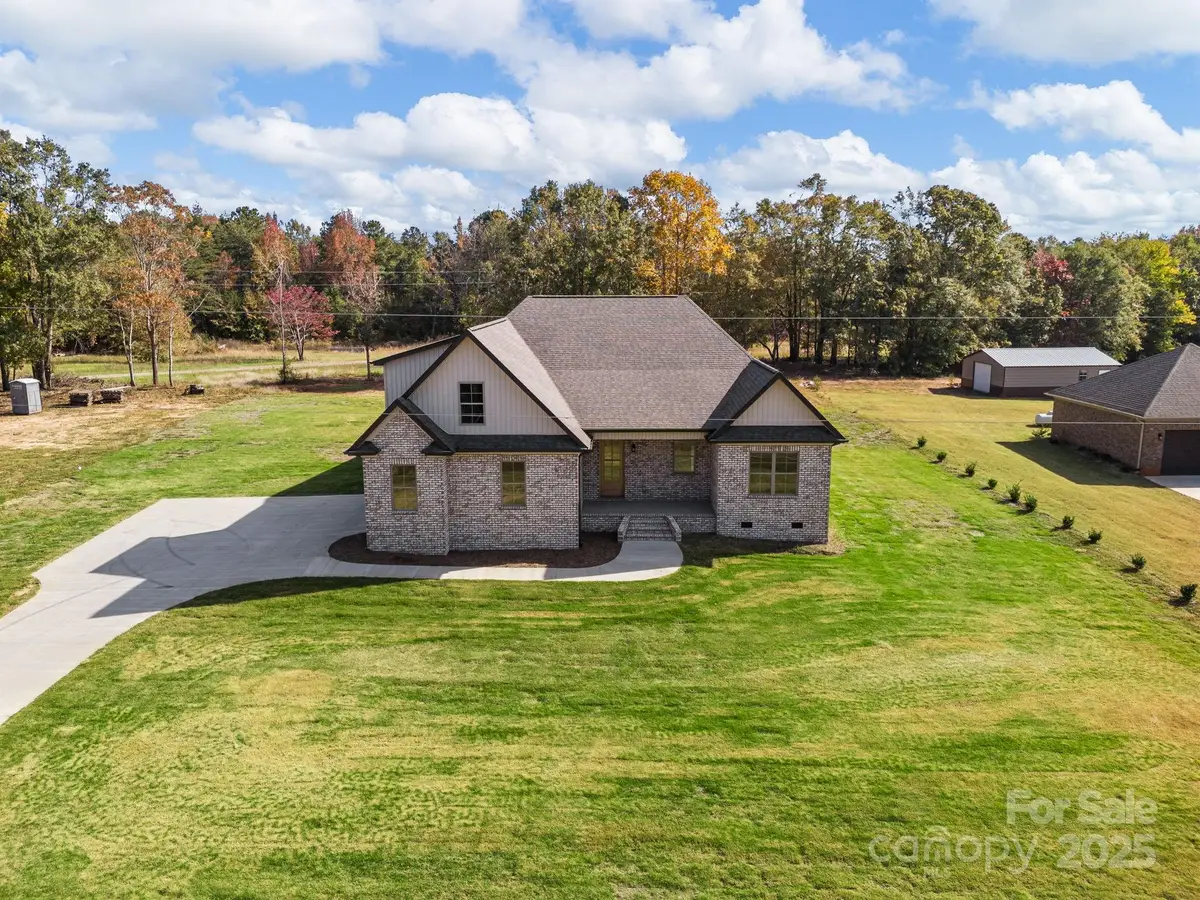 291 Robbins Road, Chesnee, SC 29323 - Image #1