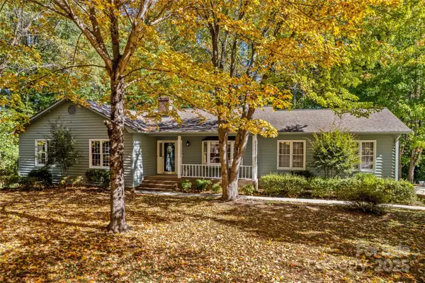 864 Hunter Drive, Mooresville, NC 28115