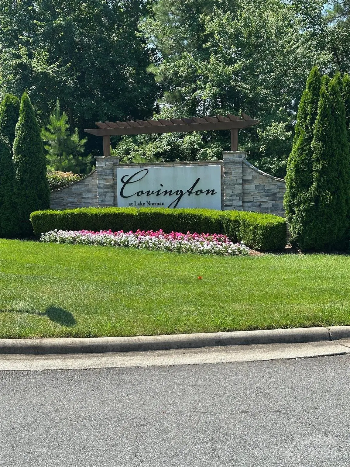 7464 Albemarle Drive, Denver, NC 28037 - Image #1