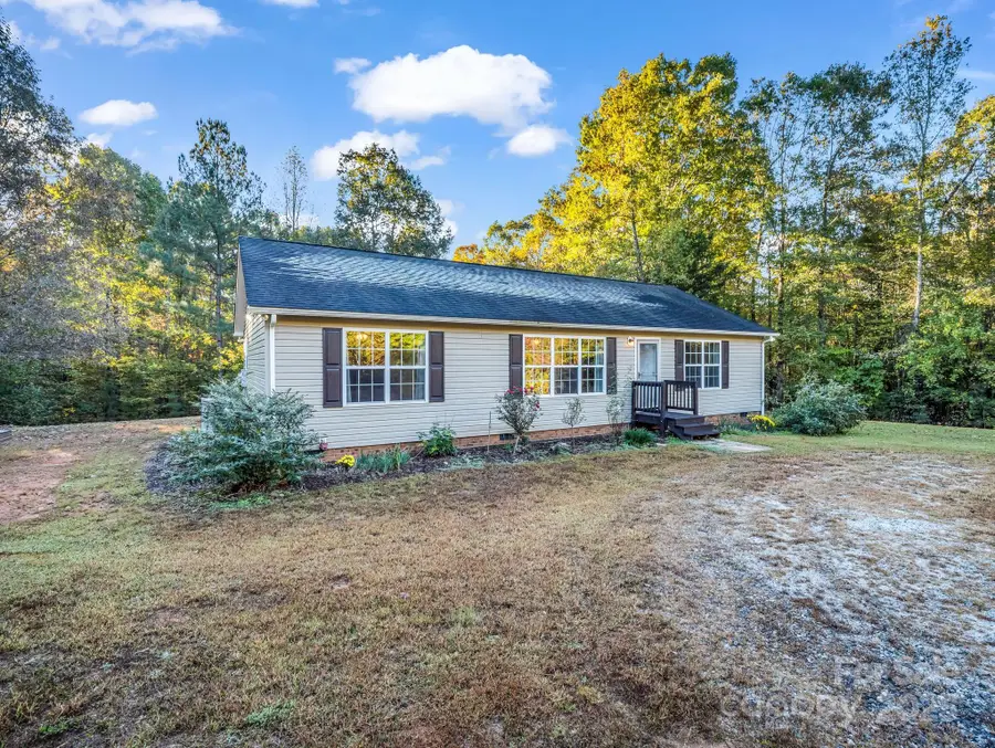 663 Landrum Road, Columbus, NC 28722 - Image #2