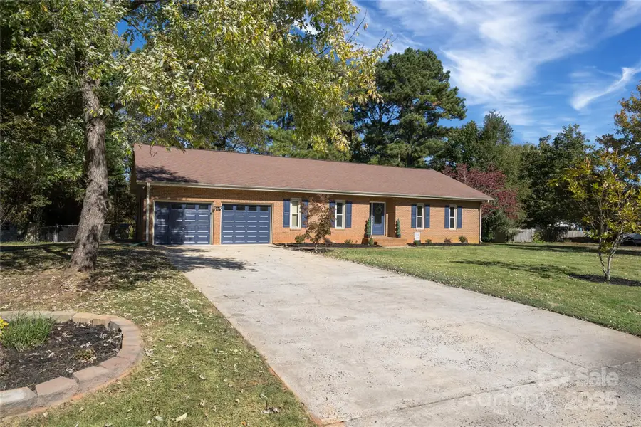 1004 Sandy Court, Gastonia, NC 28056 - Image #2