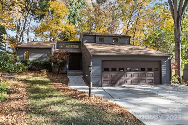 8117 Rising Meadow Road, Charlotte, NC 28277