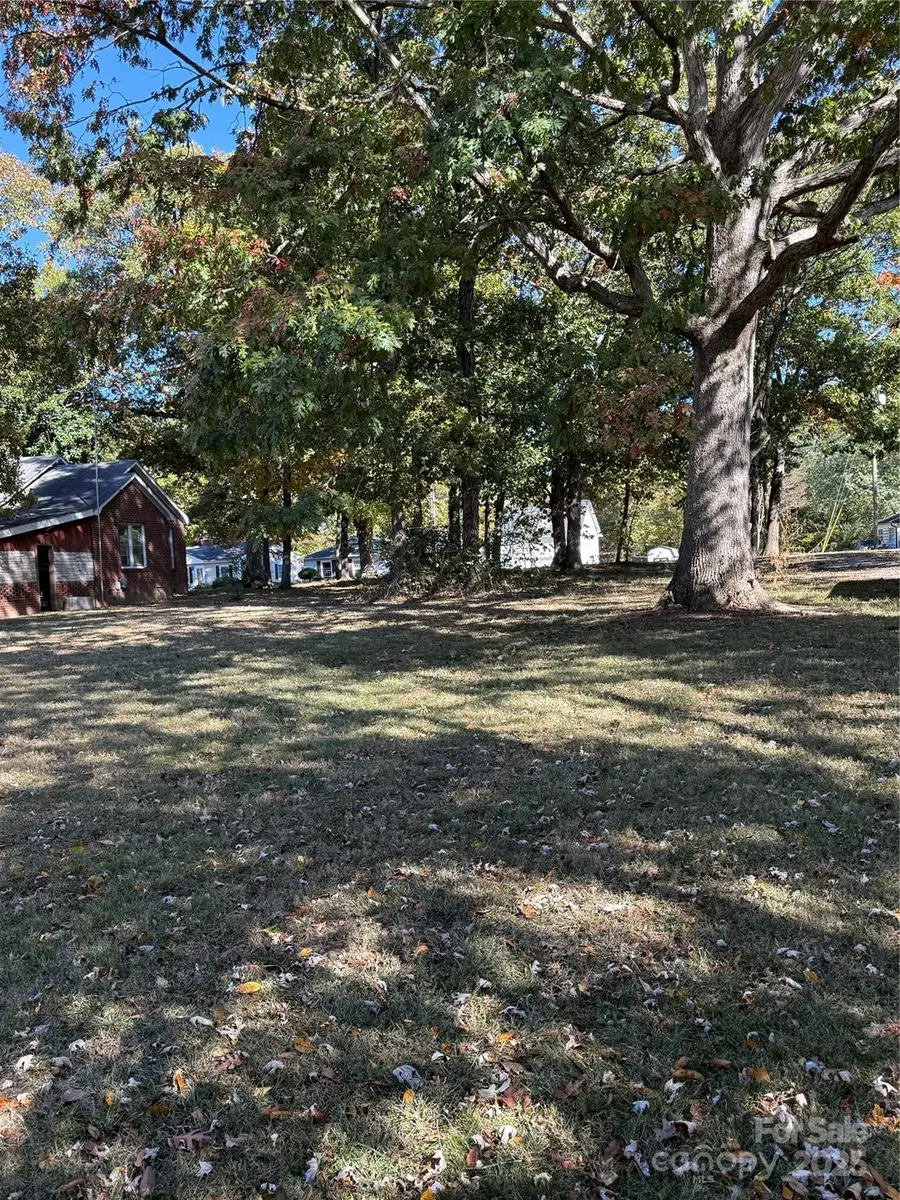 668 Jackson Terrace Sw, Concord, NC 28027 - Image #2