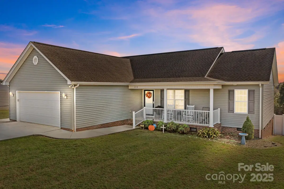 200 Stable Brook Lane, Taylorsville, NC 28681 - Image #1