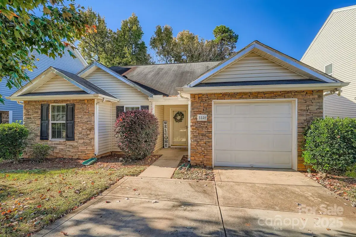 5320 Barley Lane, Charlotte, NC 28216 - Image #1