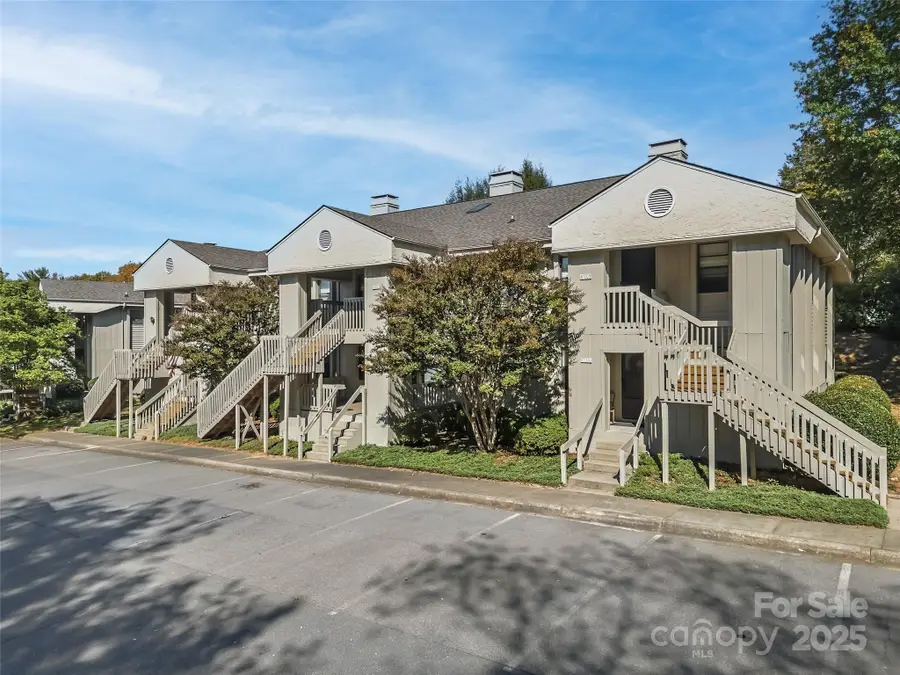 1203 Abbey Circle, Asheville, NC 28805 - Image #2