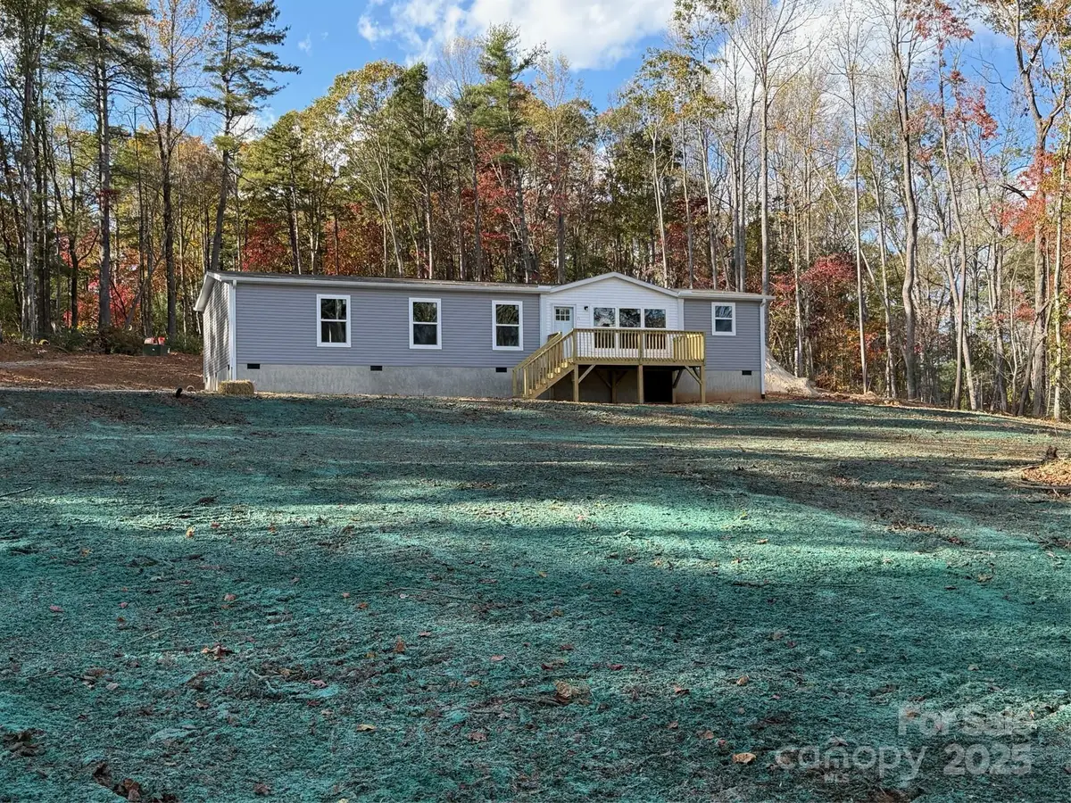 71 Foxcroft Lane, Hendersonville, NC 28792 - Image #1