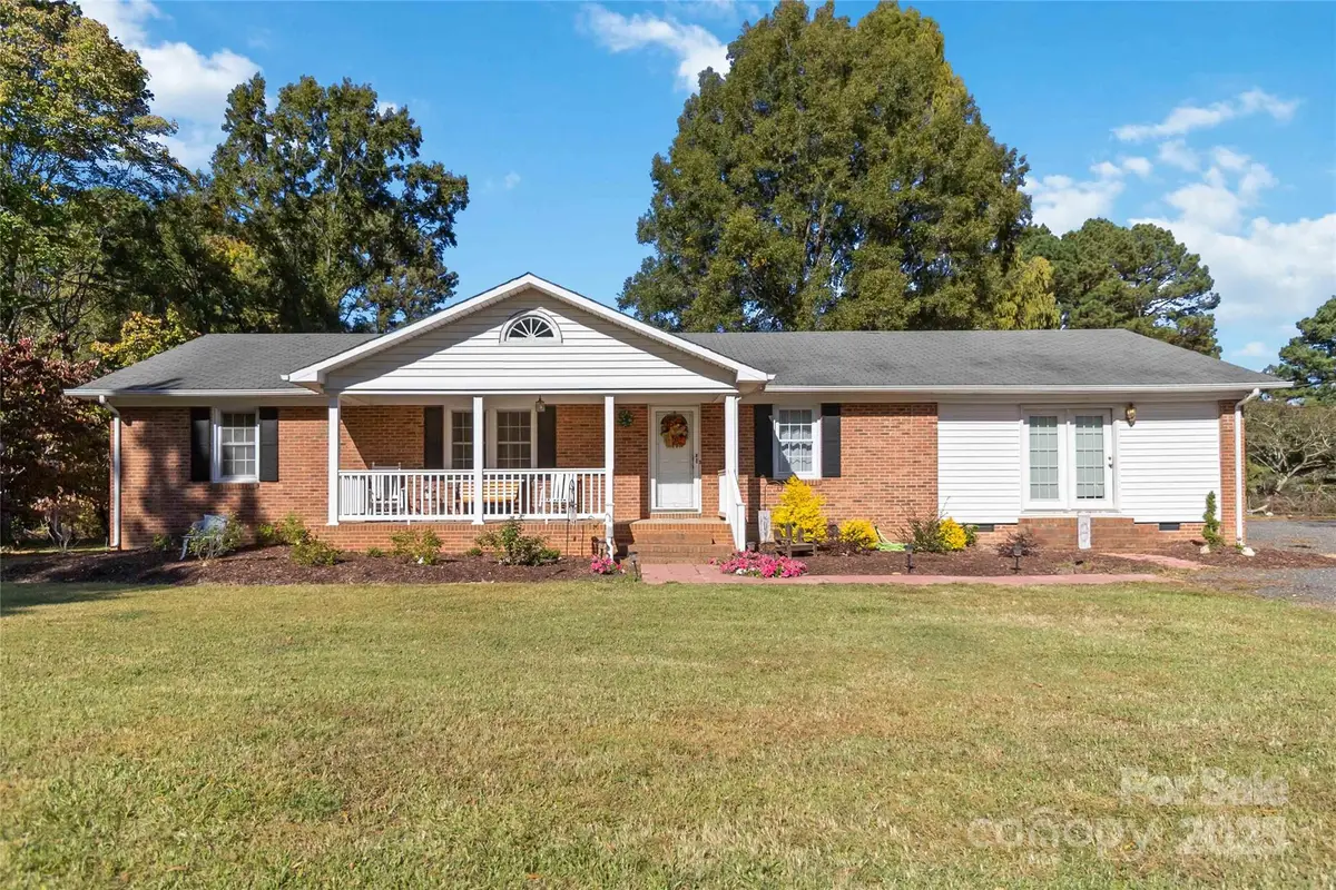 617 Lynn Road, Oakboro, NC 28129 - Image #1