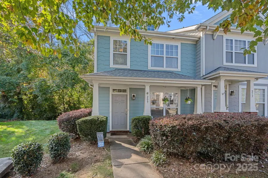 209 Hurston Circle, Charlotte, NC 28208 - Image #3