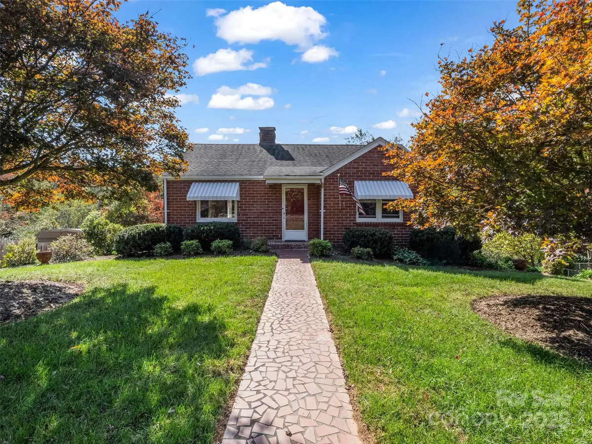 104 Wendover Road, Asheville, NC 28806 - Image #1