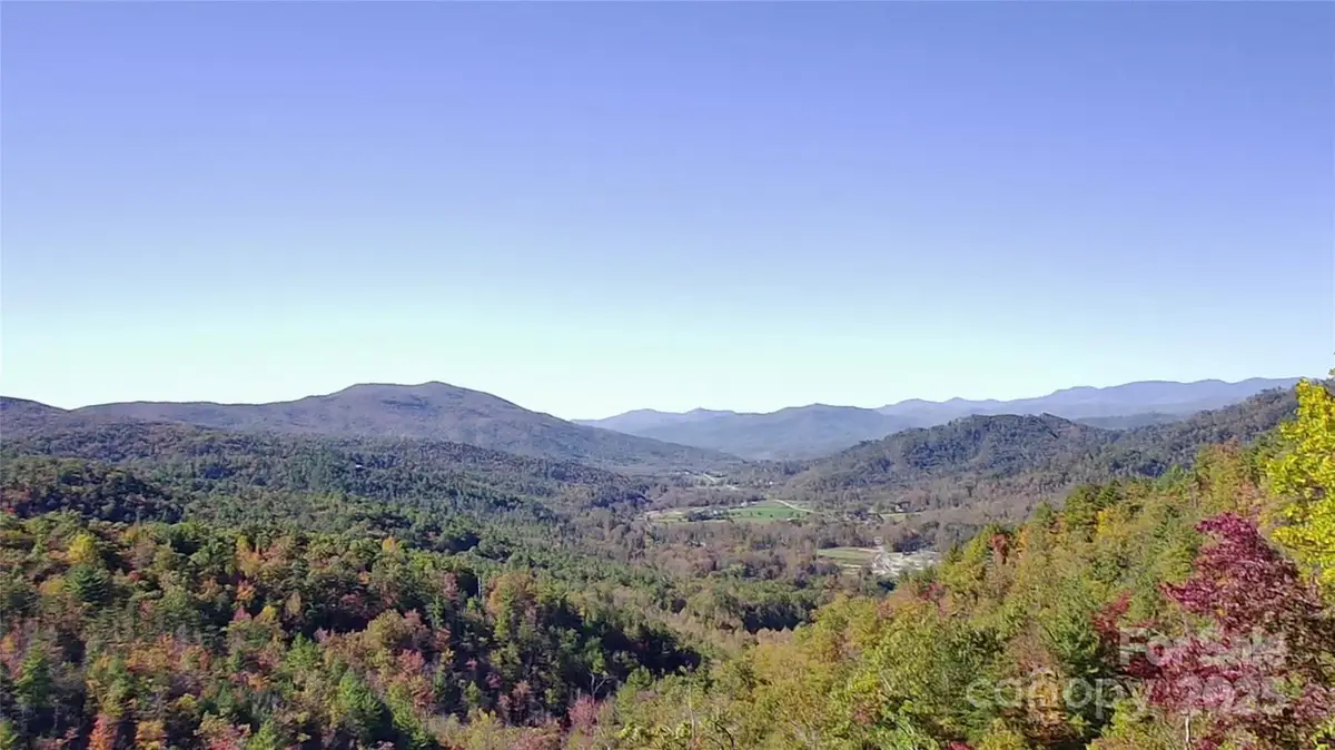 452 Wilderness Drive, Marion, NC 28752 - Image #1