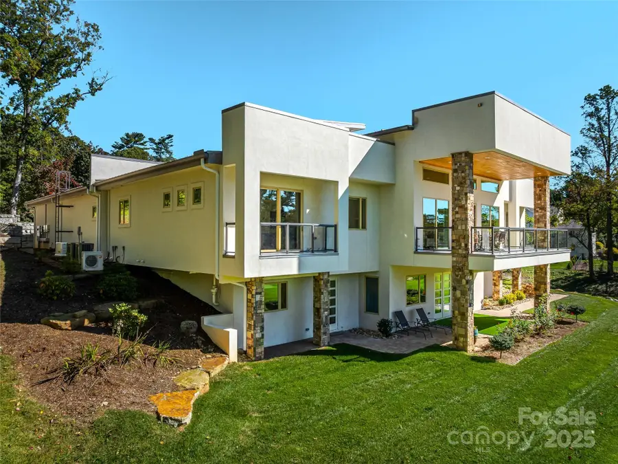 123 Wembley Road, Asheville, NC 28804 - Image #3