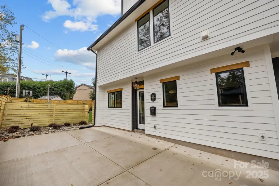 2117 Lombardy Circle, Charlotte, NC 28203 - Image #2