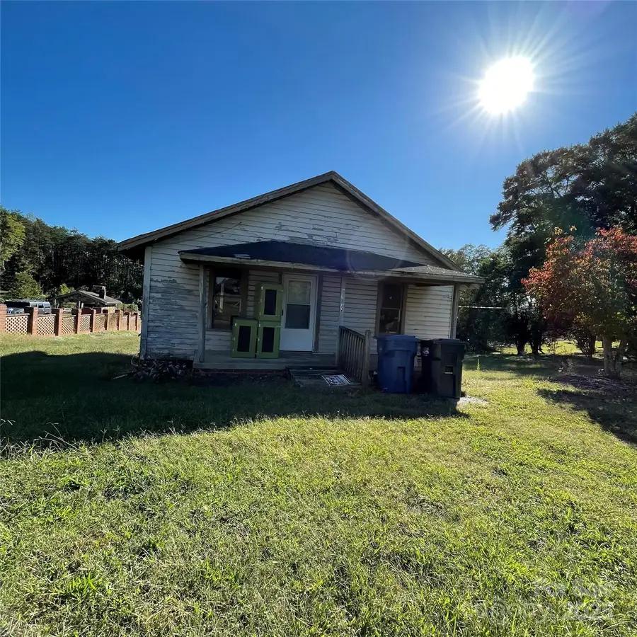 325 29th Avenue Drive Nw #TR 1, Hickory, NC 28601 - #3