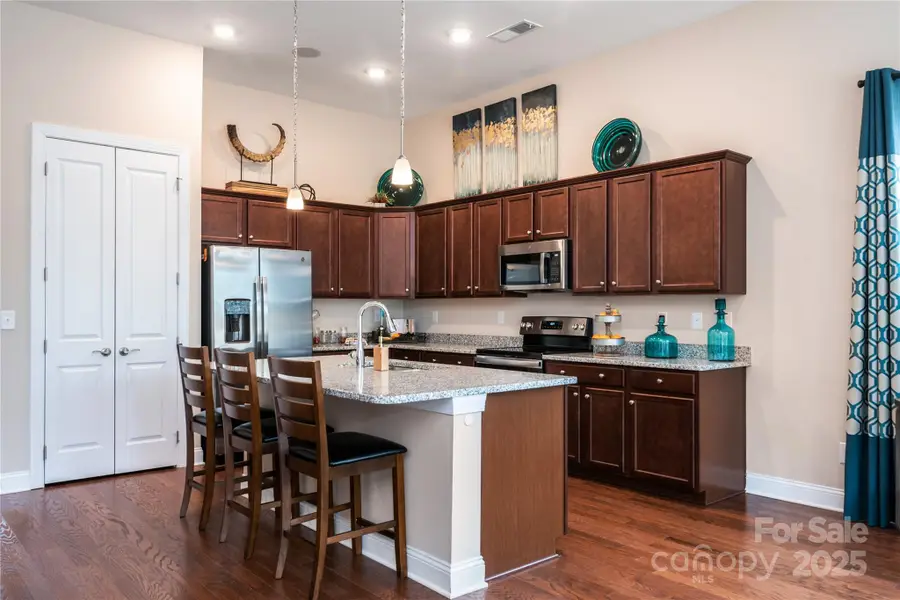 8921 Silver Springs Court, Charlotte, NC 28215 - Image #3