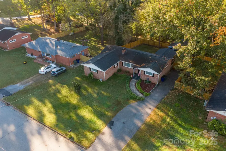807 15th Street Nw, Conover, NC 28613 - Image #2