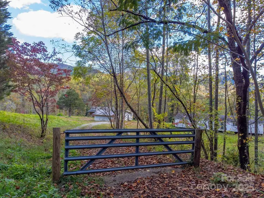 8125 Ellijay Road, Franklin, NC 28734 - Image #2