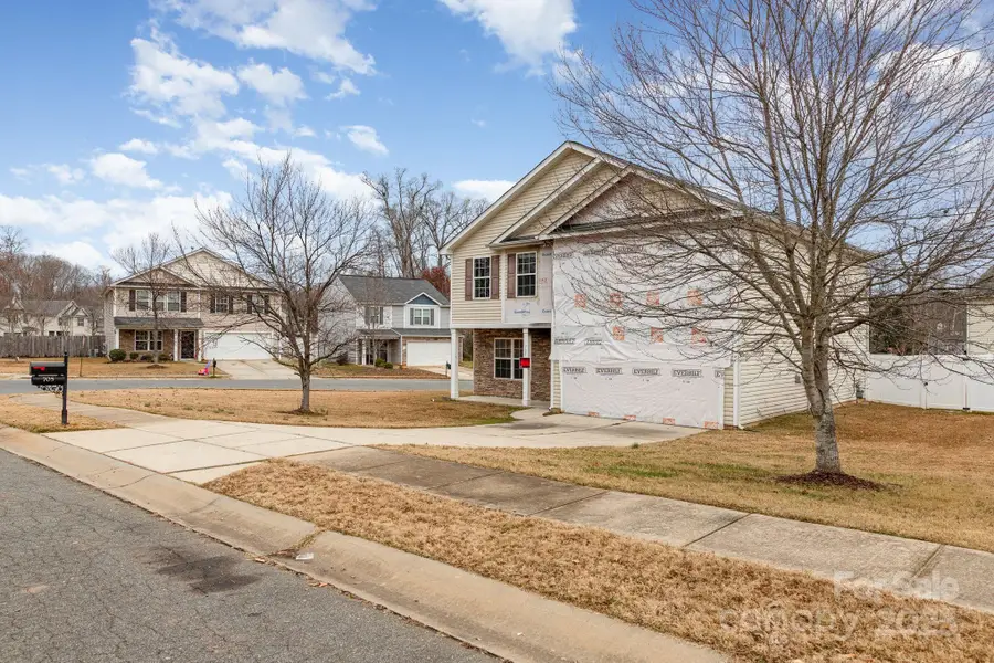 705 Ferrell Avenue, Charlotte, NC 28216 - Image #3
