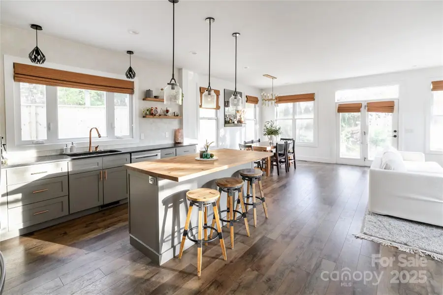 11 Pine Ridge Road, Asheville, NC 28805 - Image #3