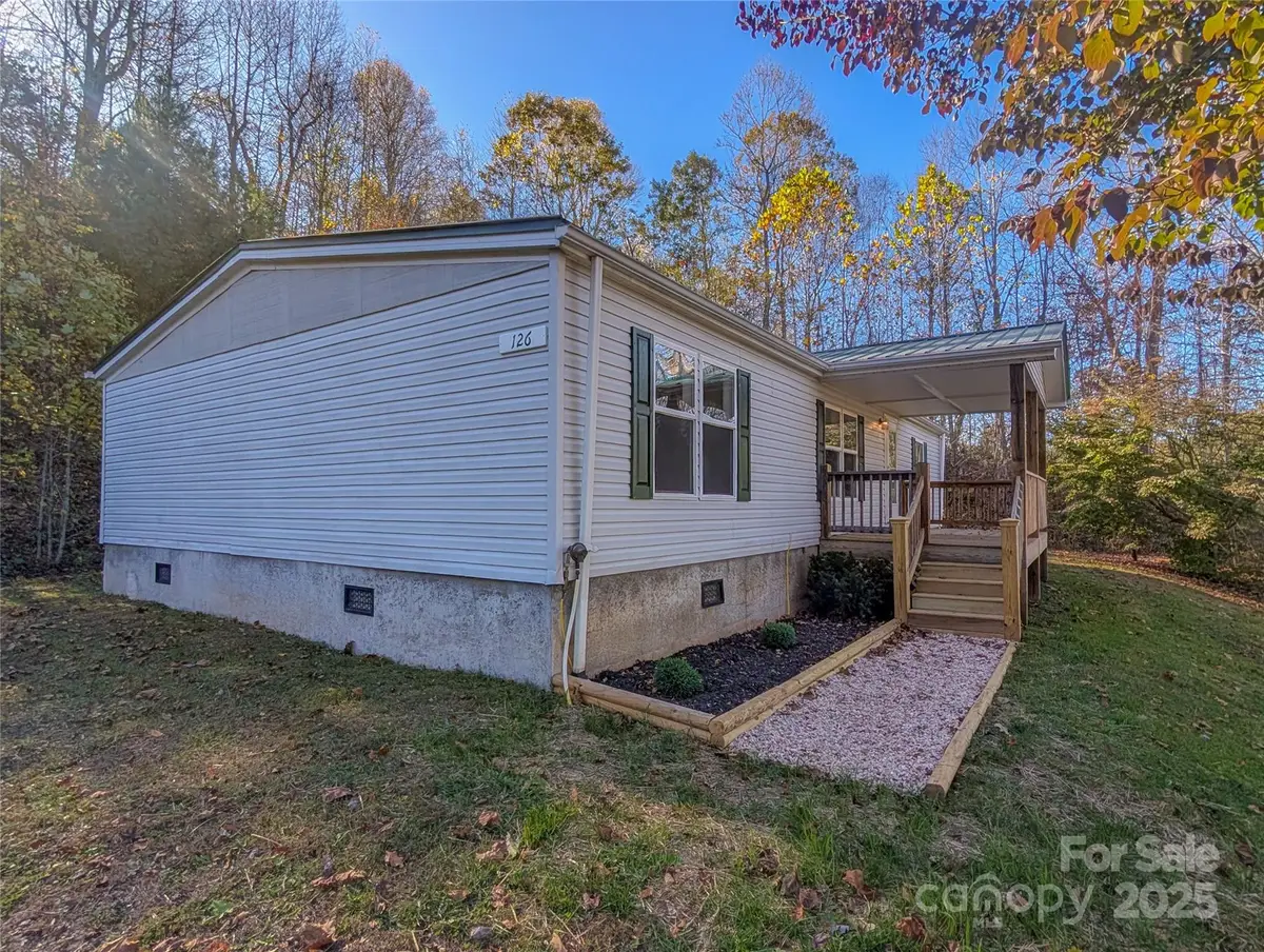 126 Juniper Drive, Burnsville, NC 28714 - Image #1