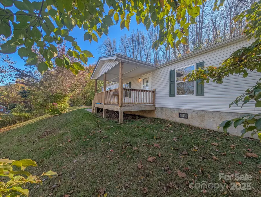126 Juniper Drive, Burnsville, NC 28714 - Image #3