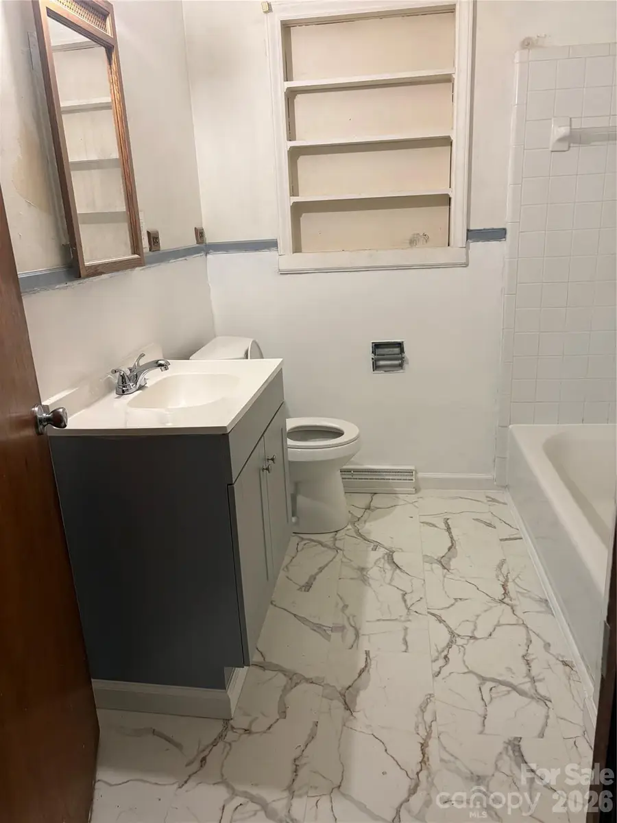 5206 Burke Drive, Charlotte, NC 28208 - Image #3