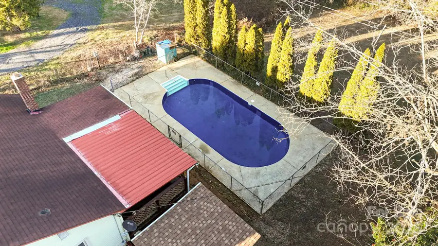 375 20th Avenue Ne, Hickory, NC 28601 - Image #3